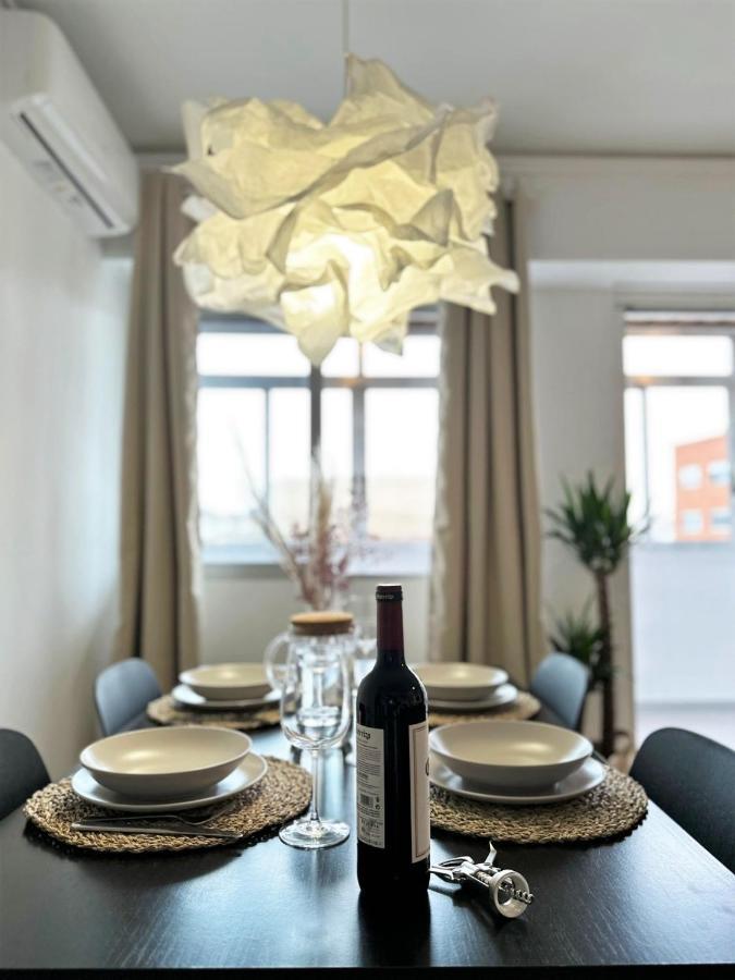 Your Sunny & Spacious Portview Home Valência Exterior foto